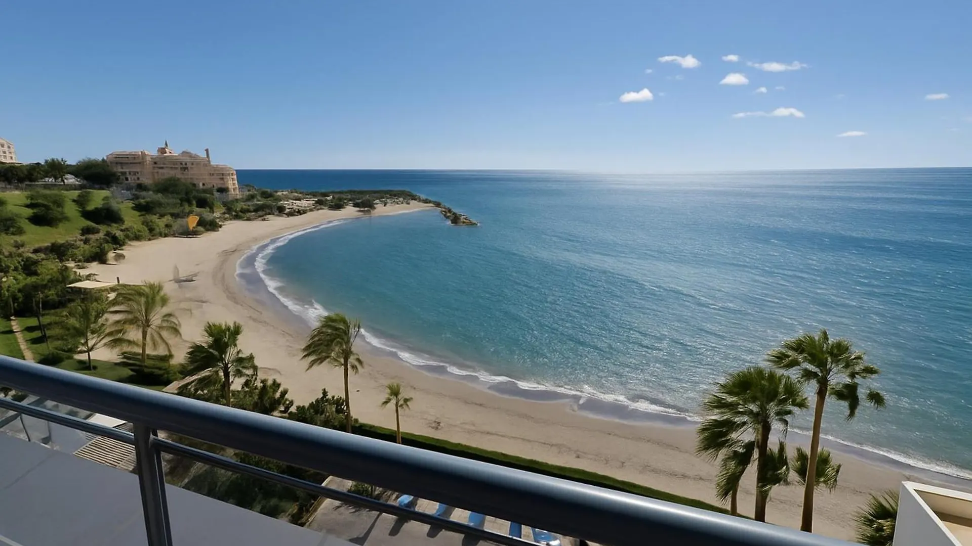El Coral Apartment - First Beach Line Estepona
